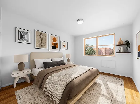 667 Meeker Avenue image 1 of 7