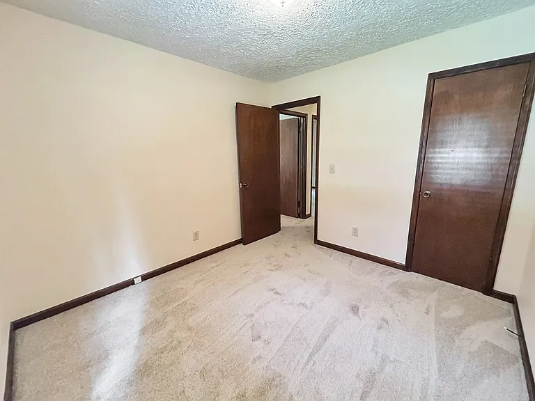 2491 Annandale Dr — Photo 30