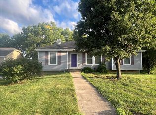 102 Carson Ln, Wood Heights, MO 64024