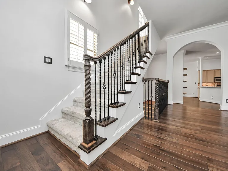 710 Jackson Hill St — Photo 18