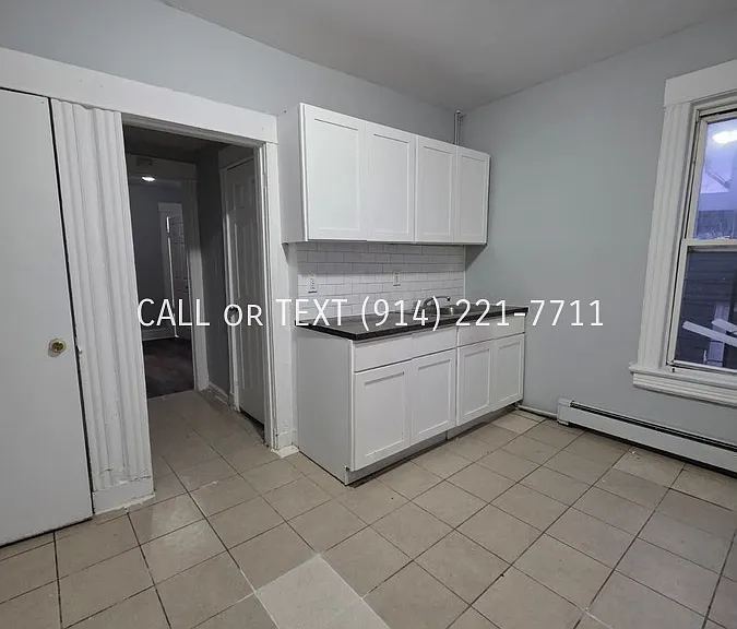 105 Maple St — Photo 9