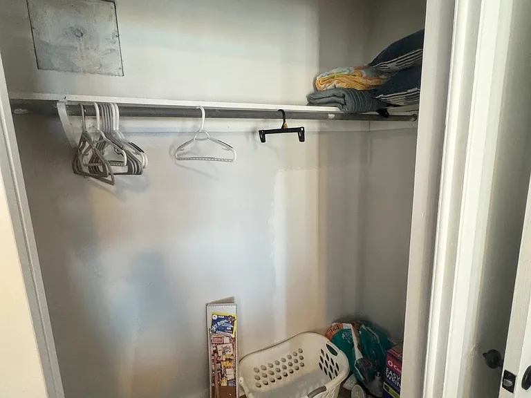 734 Memorial Dr — Photo 42