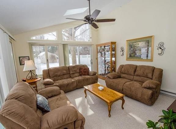 3rd image of 4305 Cottage Ave