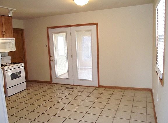 4th image of 19662 Beechnut Dr