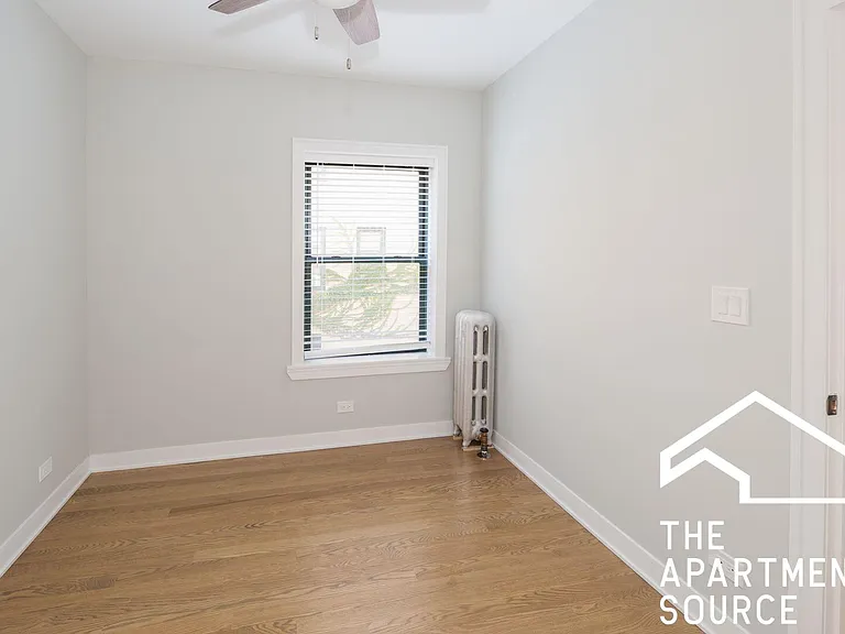 4841 N Wolcott Ave #3 — Photo 5