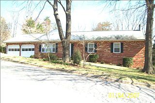 1st image of 135 Dyerwood Pl