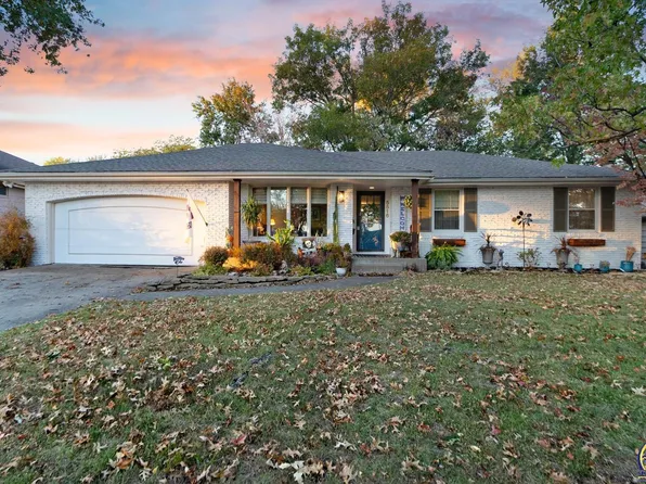 5516 SW 25th St, Topeka, KS 66614