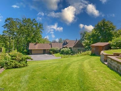 16 Saint Johns Dr, Far Hills, NJ, 07931