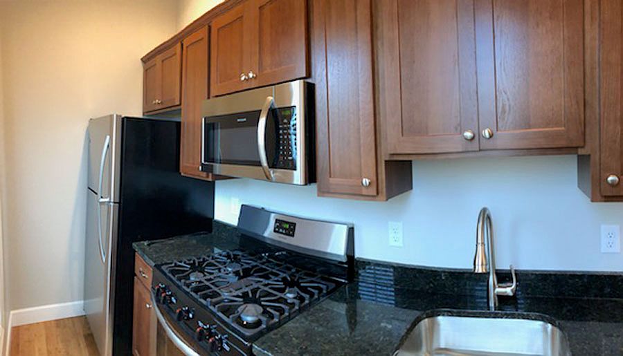 1st image of 276 Glen St APT 303