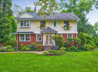 26 Park Rd, Short Hills, NJ 07078