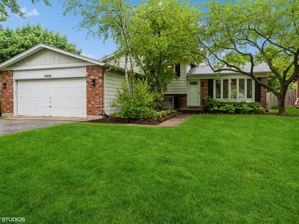 17630 W Warren Ave, Grayslake, IL 60030