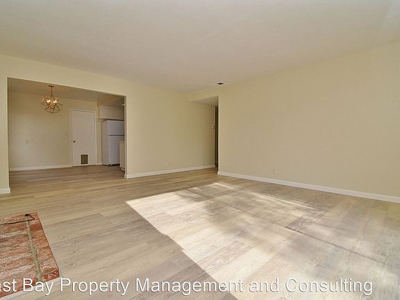 5th image of 1858 Everglades Dr
