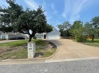 898 Hereford St, College Station, TX 77840
