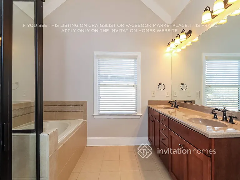 4395 Silent Path — Photo 16
