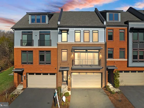 1809 Blue Marble Ter SE, Leesburg, VA 20175