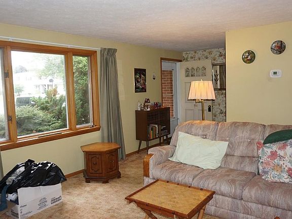 5th image of 3116 E Bayview Ln