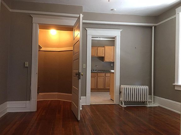 2nd image of 901 6th Ave #301