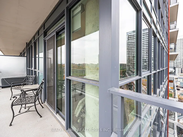 50 Bruyeres Mews #1209 — Photo 33