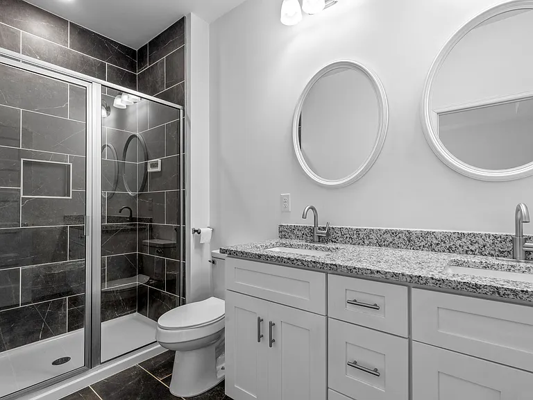 1213 N Chamberlain Ave — Photo 15