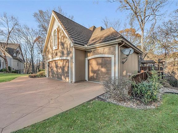 3rd image of 7567 Lichtenauer Dr