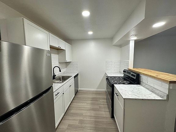 3rd image of 700 710 Nw 17th Street Vis #700/14