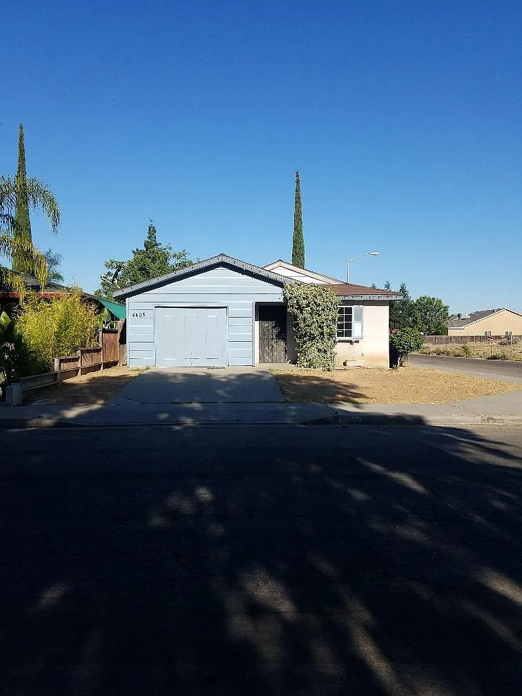 4405 N Dante Ave photo 1
