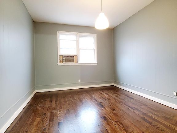 5th image of 117 Williams Ave #2A