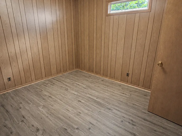 244 La Salle Dr — Photo 13