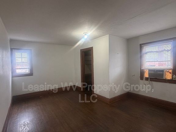 5th image of 1208 Kanawha Ter #5