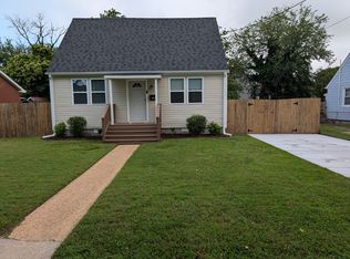 206 Woodview Ave, Norfolk, VA 23505