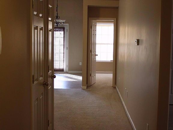 3rd image of 733 Pioneer Ln