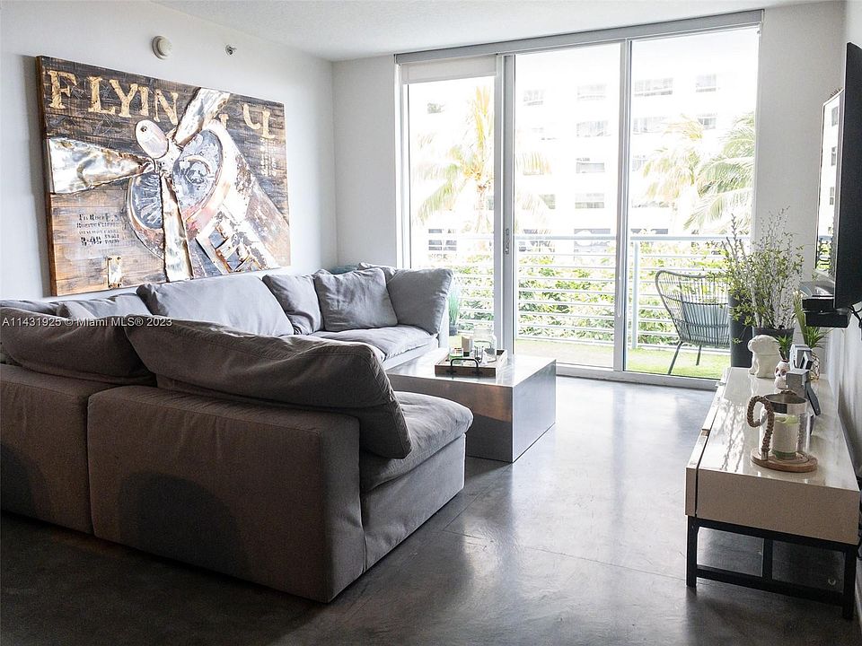 1st image of 335 Biscayne Blvd #808