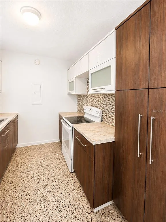 2 bed, 2.0 bath, 1200 sqft, $1,800 — Photo 4