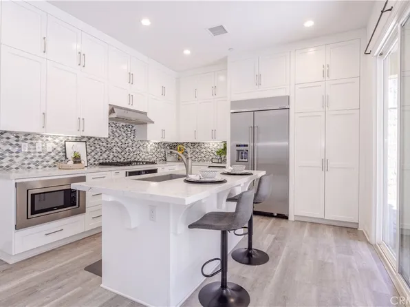 20621 W Chestnut Cir, Porter Ranch, CA 91326