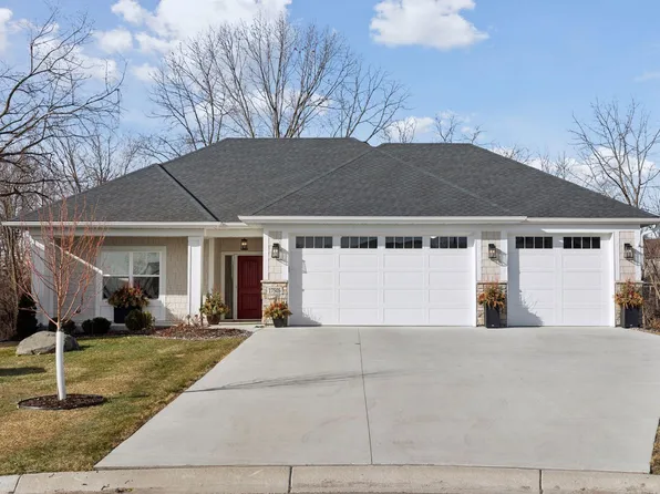 17505 47th Ave N, Plymouth, MN 55446