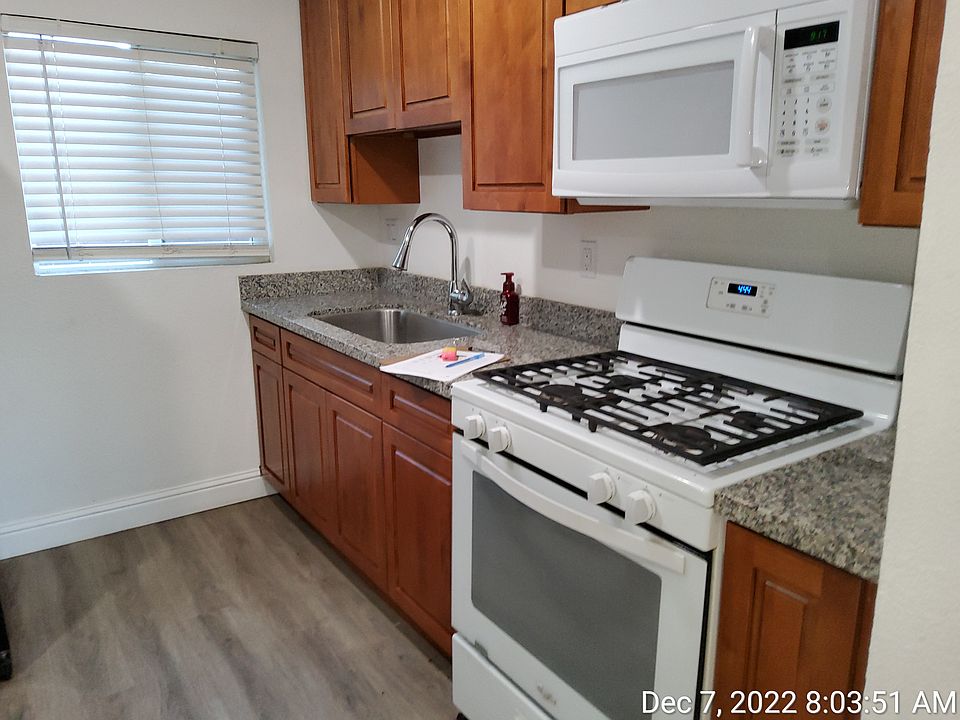 2nd image of 1738 Linda Ave Unit E