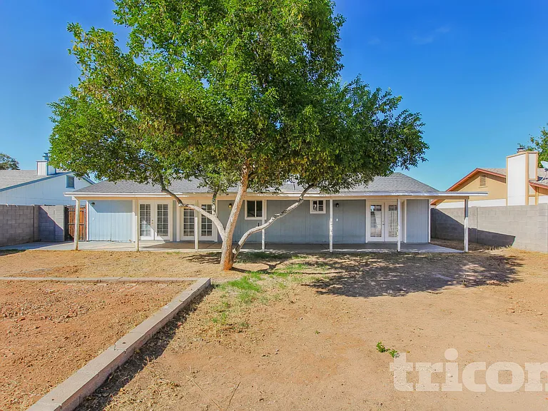 6237 W Marconi Ave — Photo 16