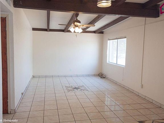 5th image of 1421 Hamiel Dr