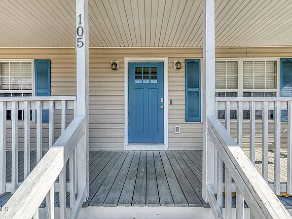 3rd image of 105 Saint James Pl