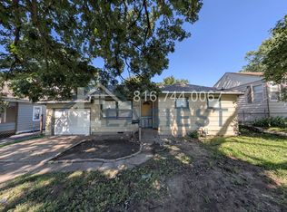 2402 S Claremont Ave, Independence, MO 64052