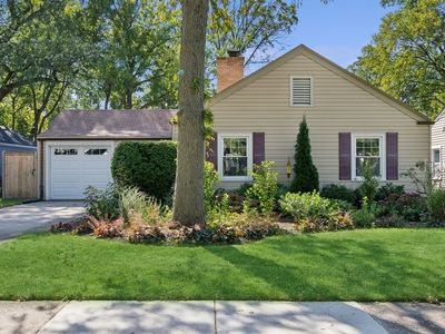 1717 Maple Ave, Northbrook, IL, 60062