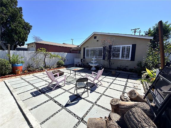 3rd image of 1318 E 100th St