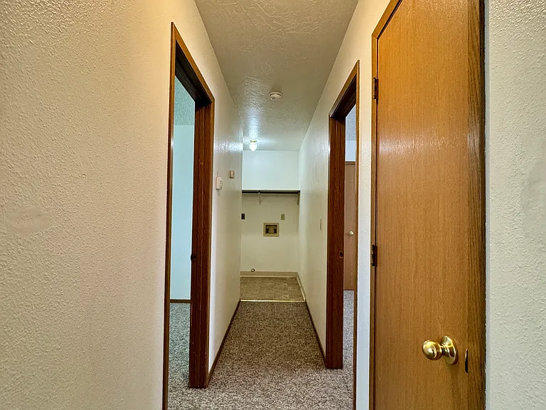 2340 Fairview Ave #3 — Photo 5