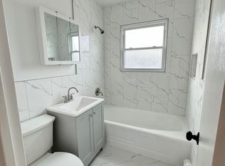 1181 Neill Ave #3, Bronx, NY 10461