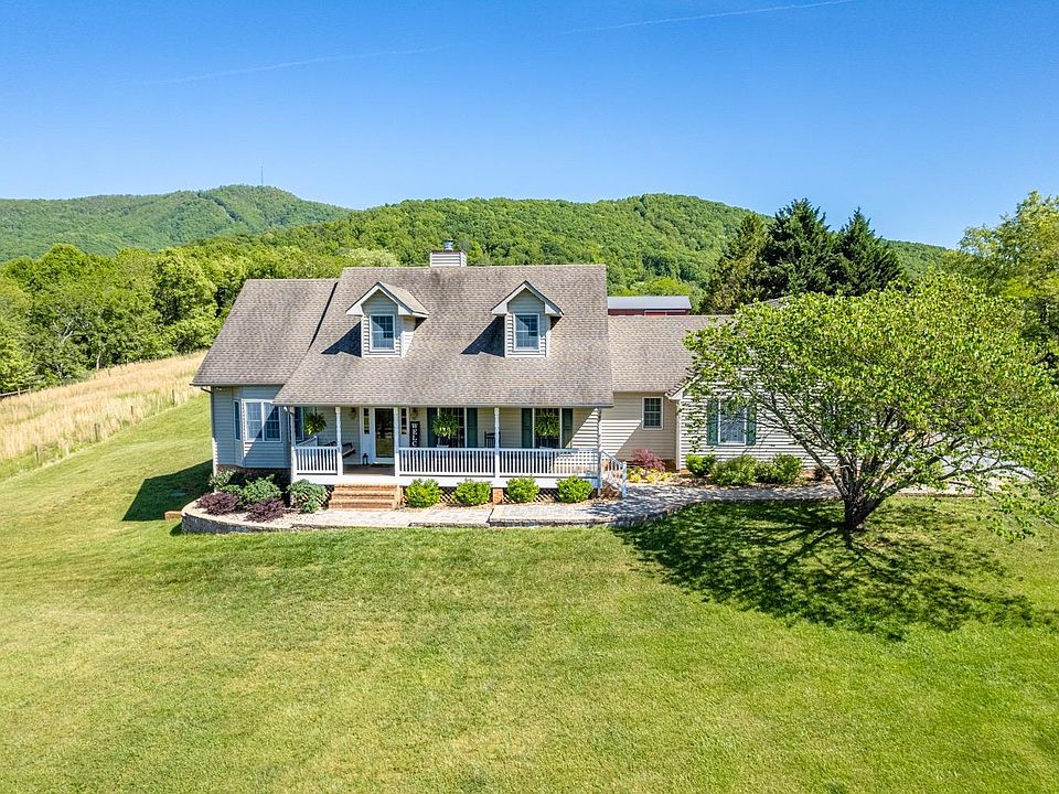 1st image of 1217 Mountain Creek Ln