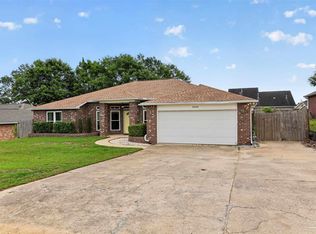 2606 Youngwood Ln, Cantonment, FL 32533