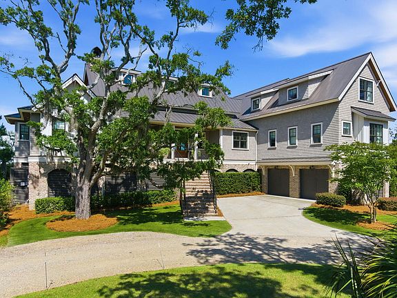 2nd image of 312 River Oak Dr