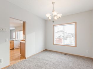 6539 Wildflower Dr S, Cottage Grove, MN 55016