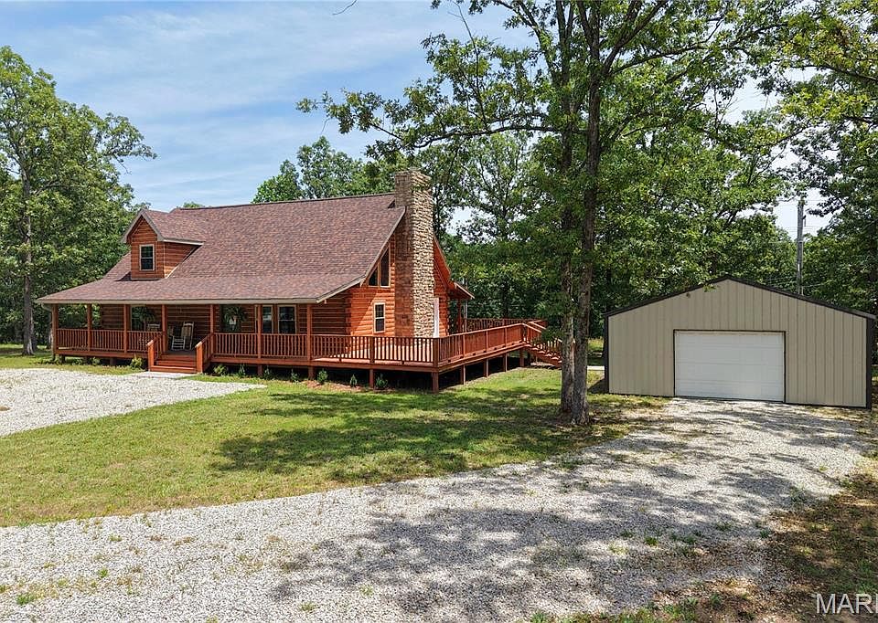 1st image of 23700 Snowberry Dr