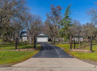 7146 Warren Rd, Valley Springs, CA 95252